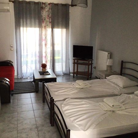 Hotel Loga Tycheron Ngoại thất bức ảnh