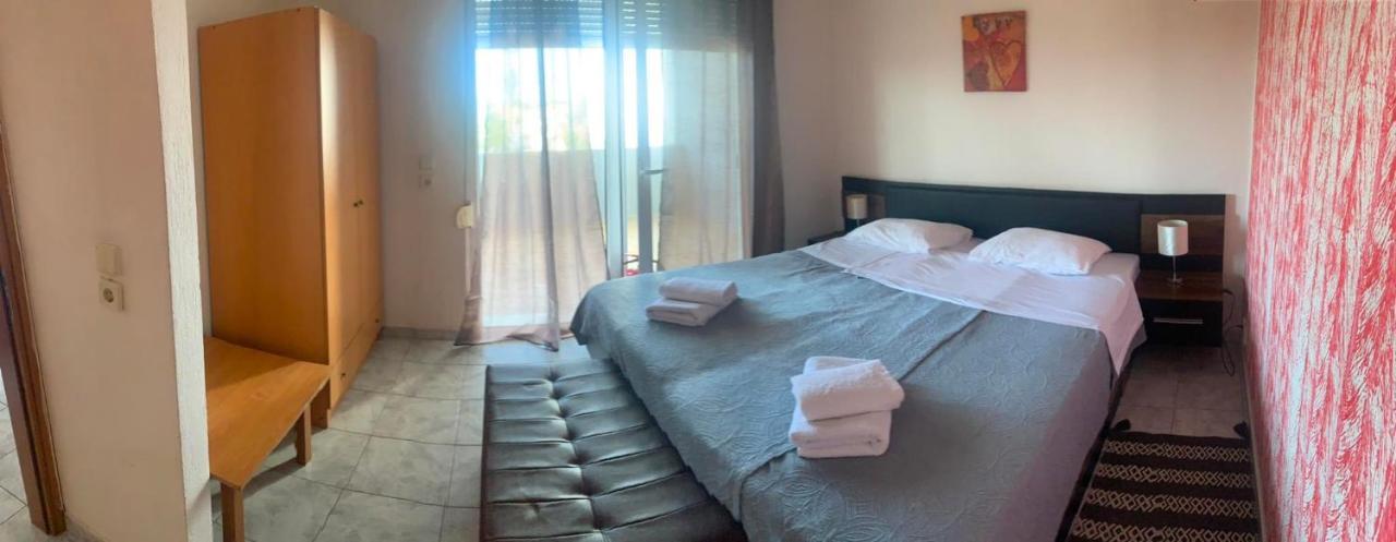 Hotel Loga Tycheron Ngoại thất bức ảnh