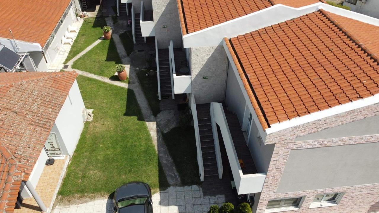 Hotel Loga Tycheron Ngoại thất bức ảnh