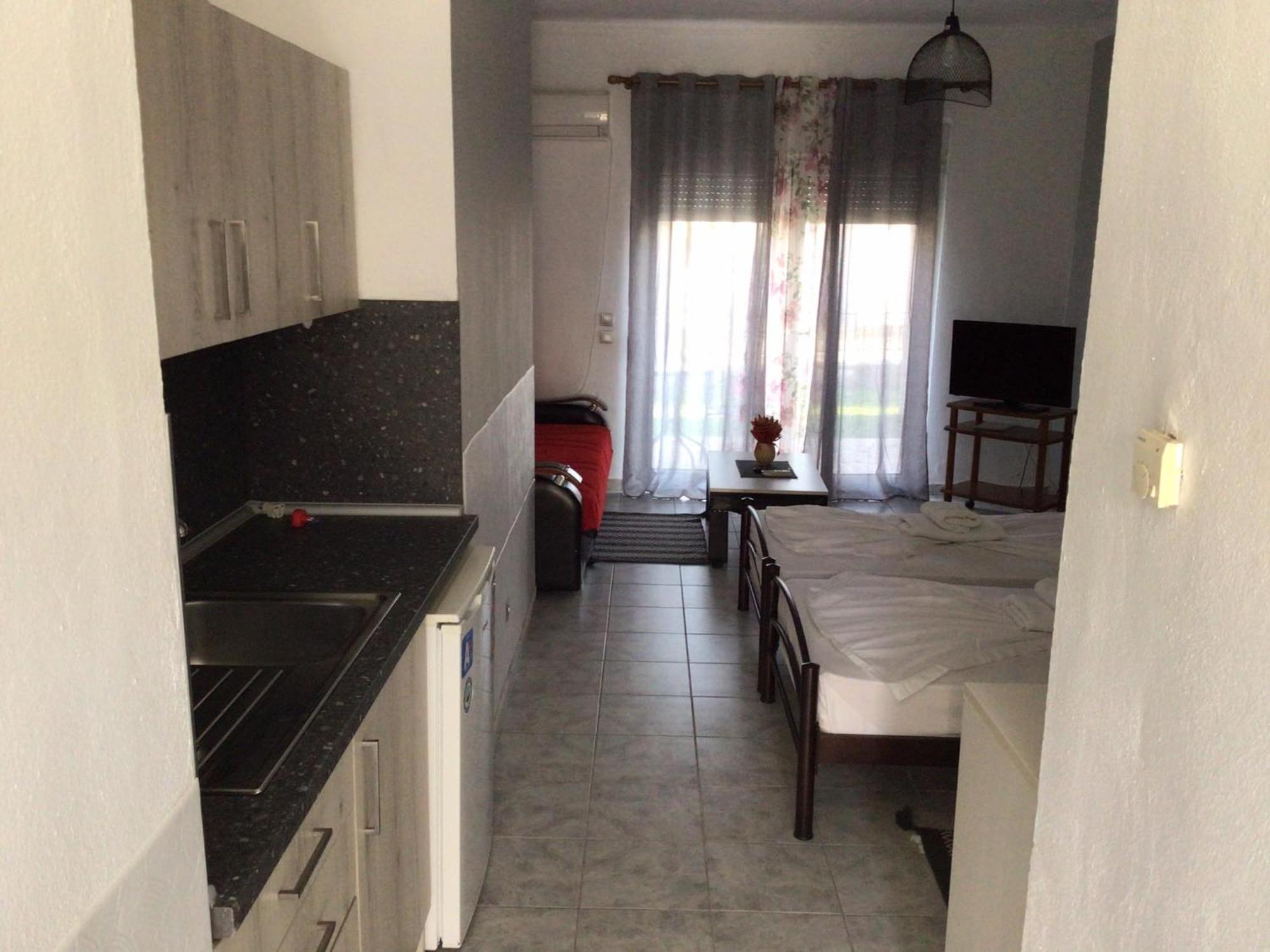 Hotel Loga Tycheron Ngoại thất bức ảnh