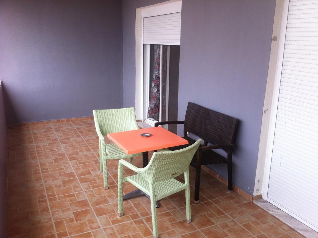 Hotel Loga Tycheron Phòng bức ảnh