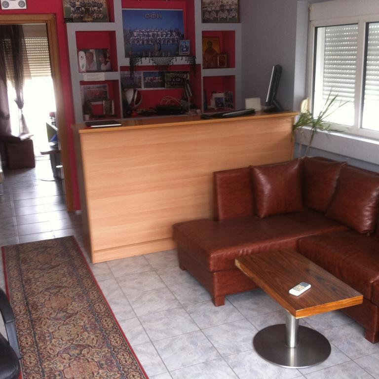 Hotel Loga Tycheron Ngoại thất bức ảnh